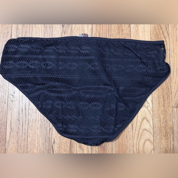 BECCA by Rebecca Virtue Color Play Crochet Kennedy Hipster Bottoms - Picture 6 of 6